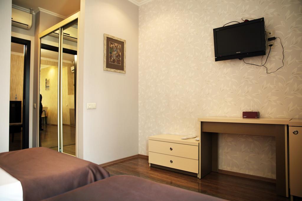 Rondo Hotel Tiflis Habitación foto