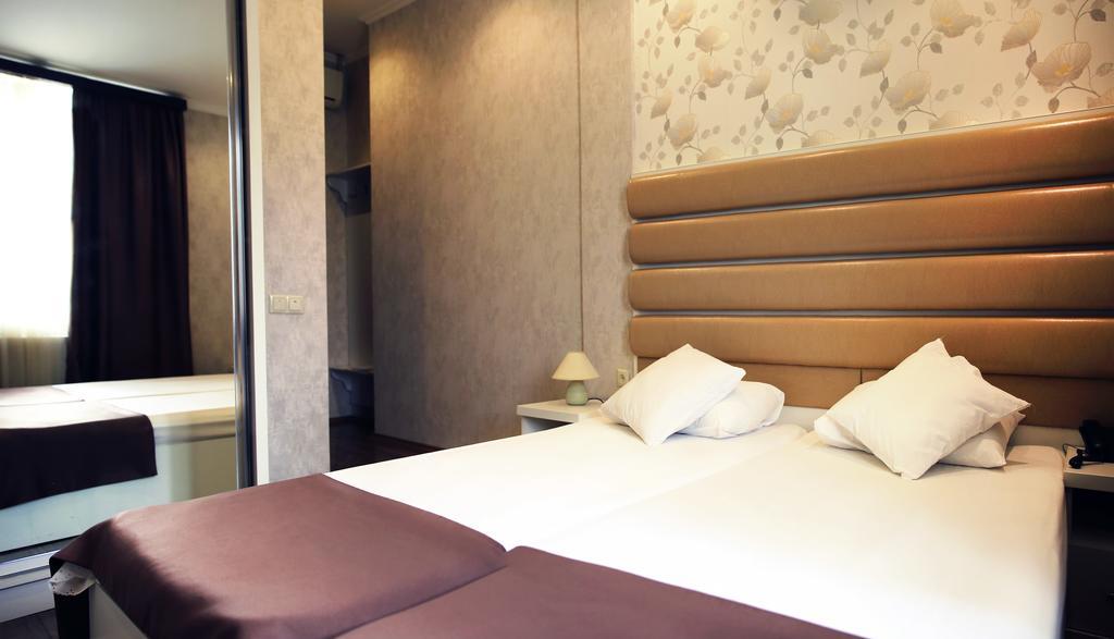 Rondo Hotel Tiflis Exterior foto