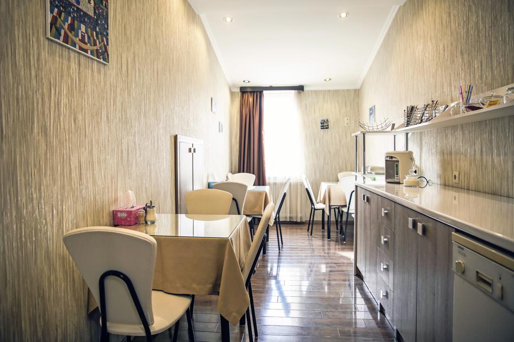 Rondo Hotel Tiflis Exterior foto